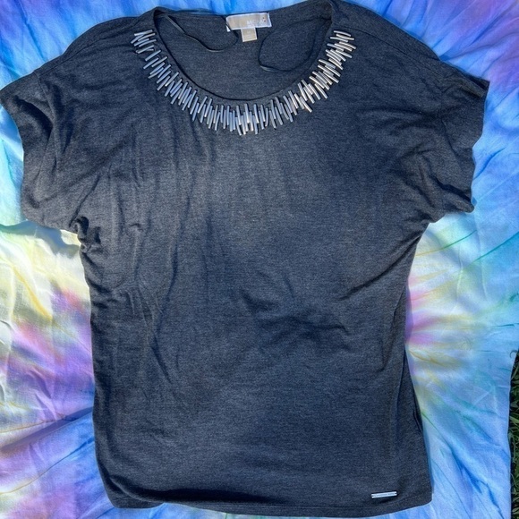 𝅺MICHAEL Kors oversized grey top with silver embellishments size medium - Picture 2 of 4